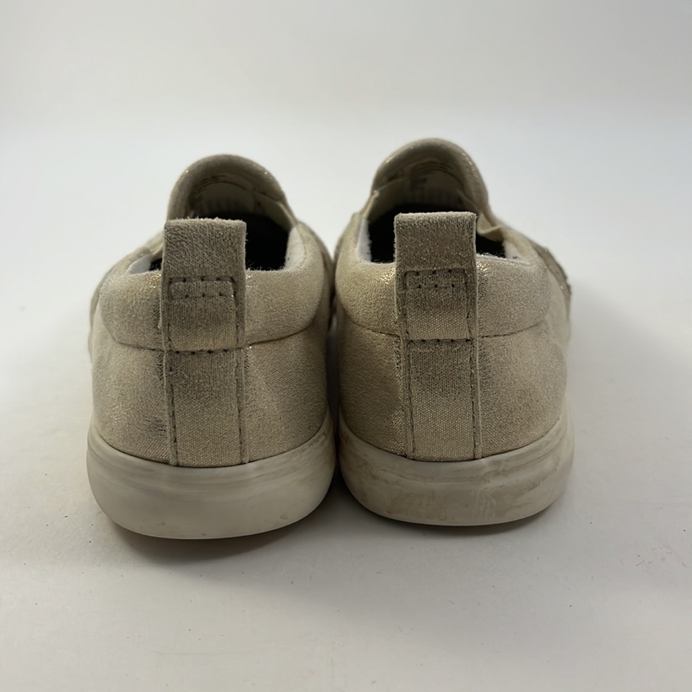 Cat and Jack Size 11 Girls Metallic Gold Slip Ons - Picture 9 of 11